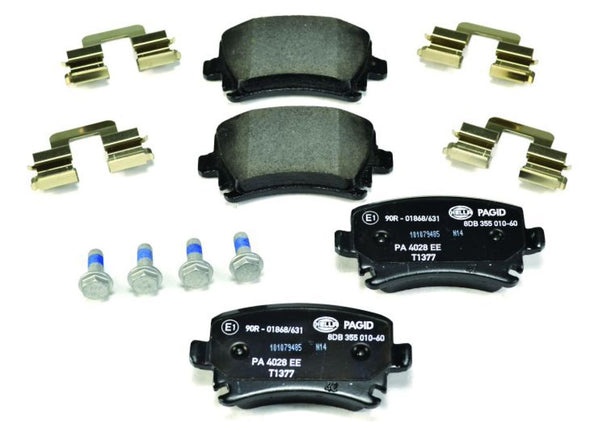 BRAKE PAD SET  DISC BRAKE - HELLA